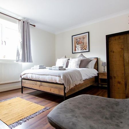 Ferienwohnung Waters Edge Chester Exterior foto
