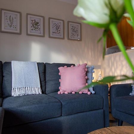 Ferienwohnung Waters Edge Chester Exterior foto