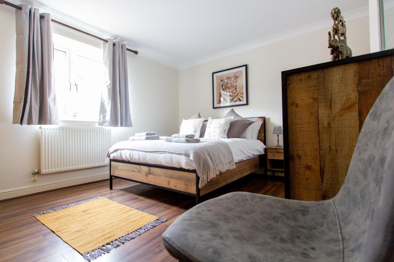 Ferienwohnung Waters Edge Chester Exterior foto