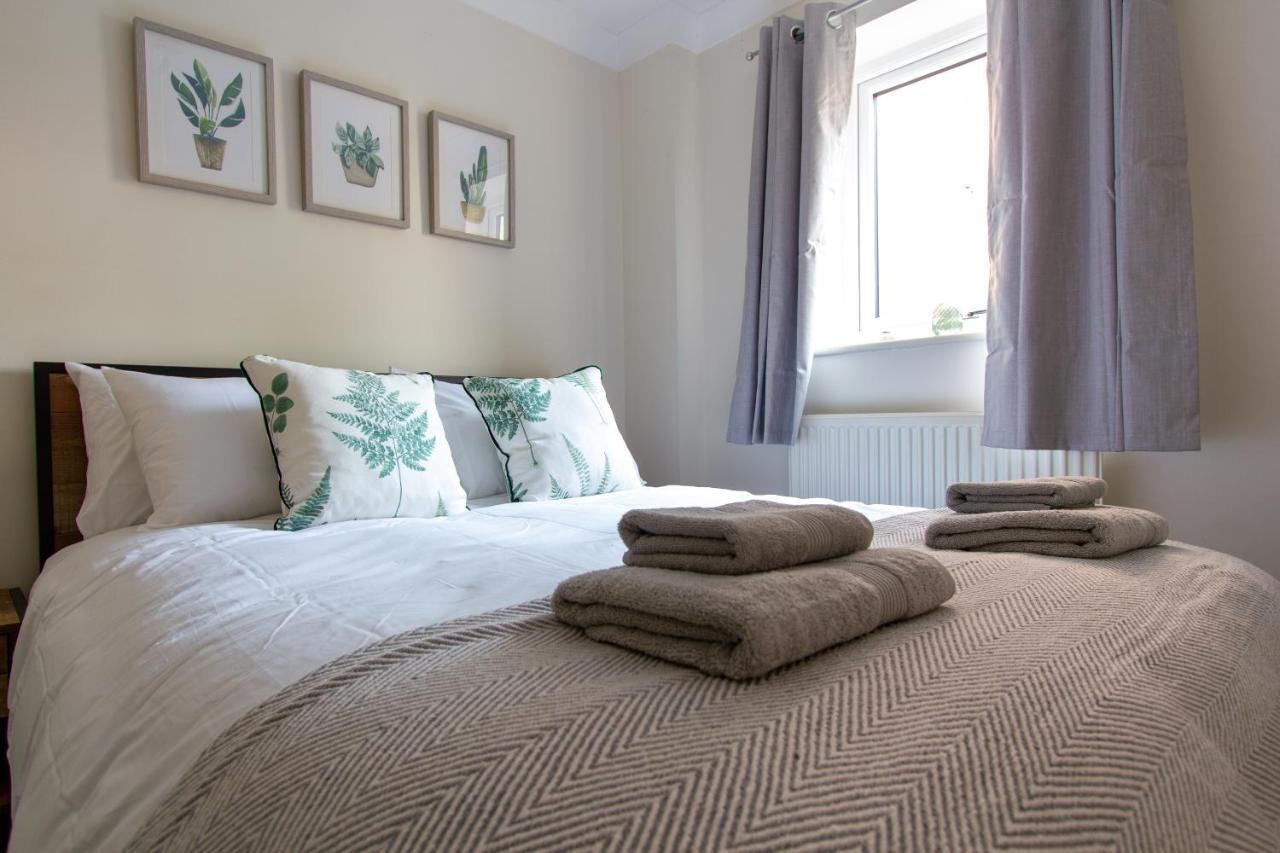 Ferienwohnung Waters Edge Chester Exterior foto