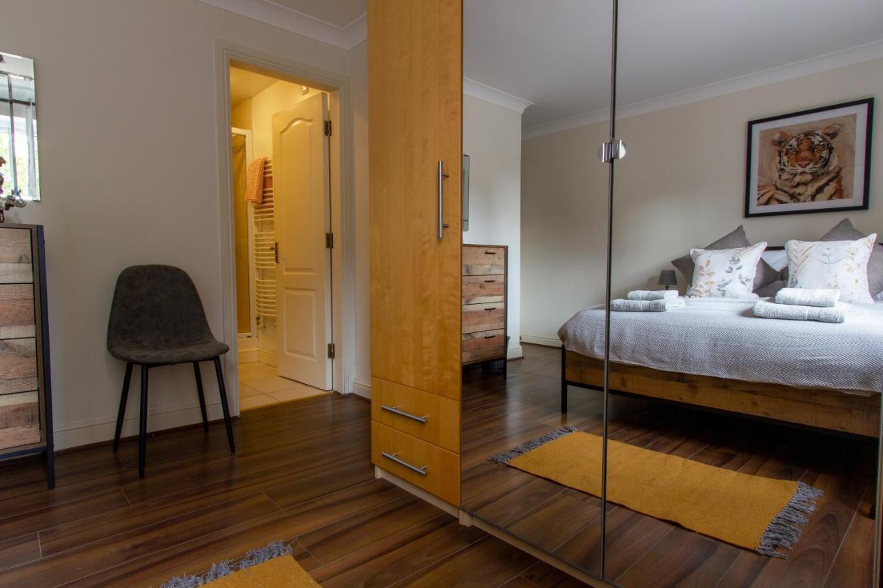 Ferienwohnung Waters Edge Chester Exterior foto